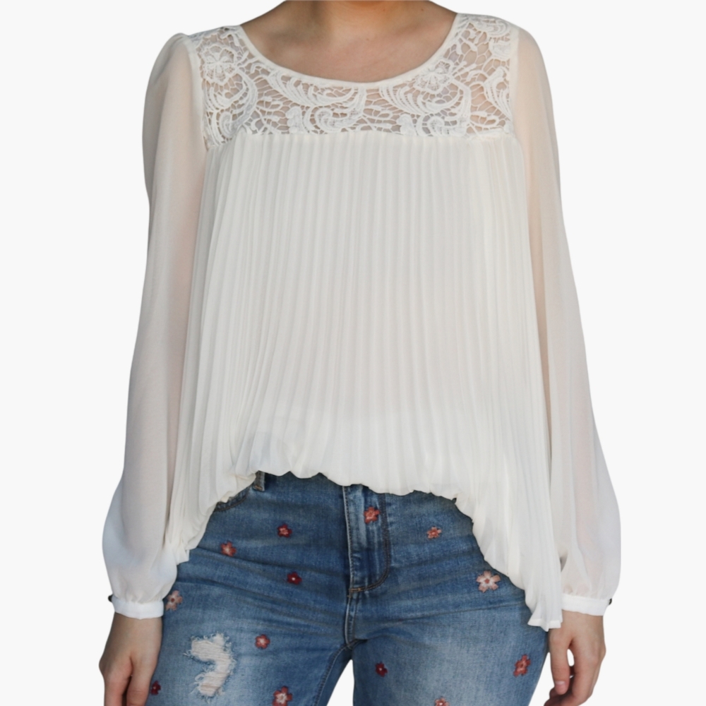 Sundance Peasant Style Lace Yoke Pleated Guinevere Blouse